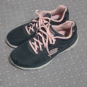 Skechers Air-Cooled Gray & Pink Memory Foam Mesh Lite-Weight Sneakers Size 8.5